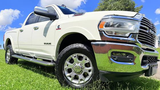 RAM 3500 6.7 I6 TURBO DIESEL LARAMIE CD 4X4 AUTOMÁTICO